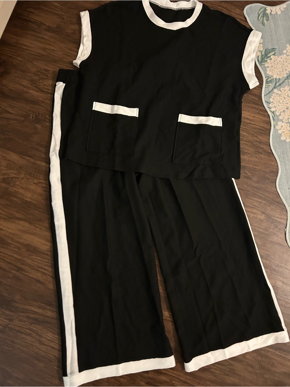 Black & White Wide-Leg Knit Pant Set